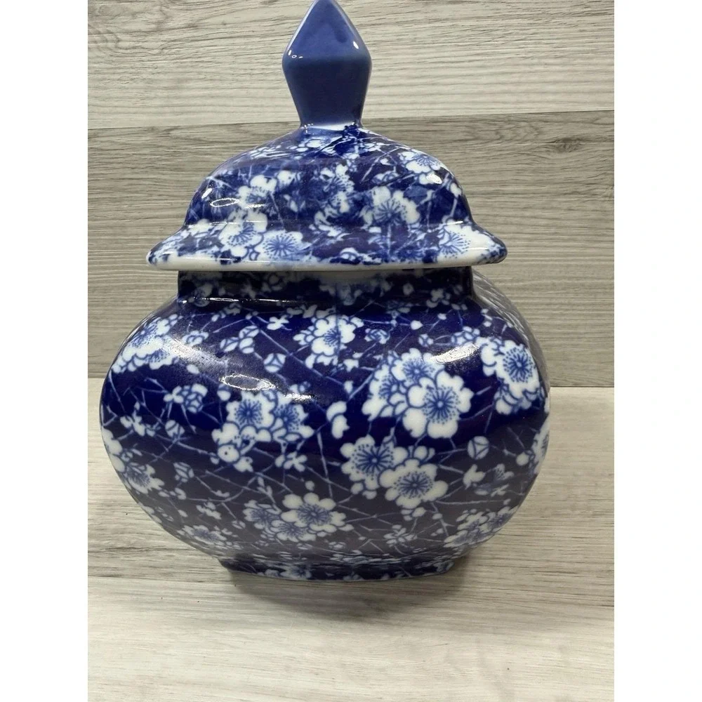 Victoria Ware Style Blue White Chinoiserie Temple Jar Cherry Blossom Lid 8.5